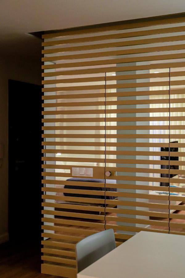 Renovated Apartment With Roof Garden Access, 15 M Walk To Acropolis アテネ エクステリア 写真