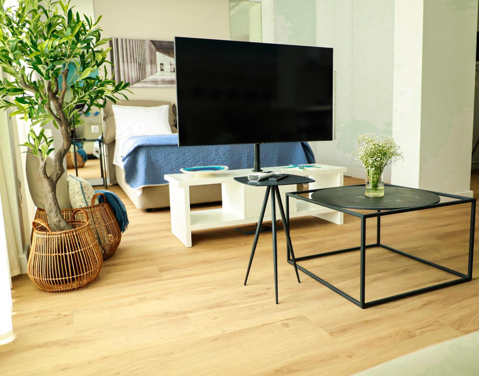 Renovated Apartment With Roof Garden Access, 15 M Walk To Acropolis アテネ エクステリア 写真