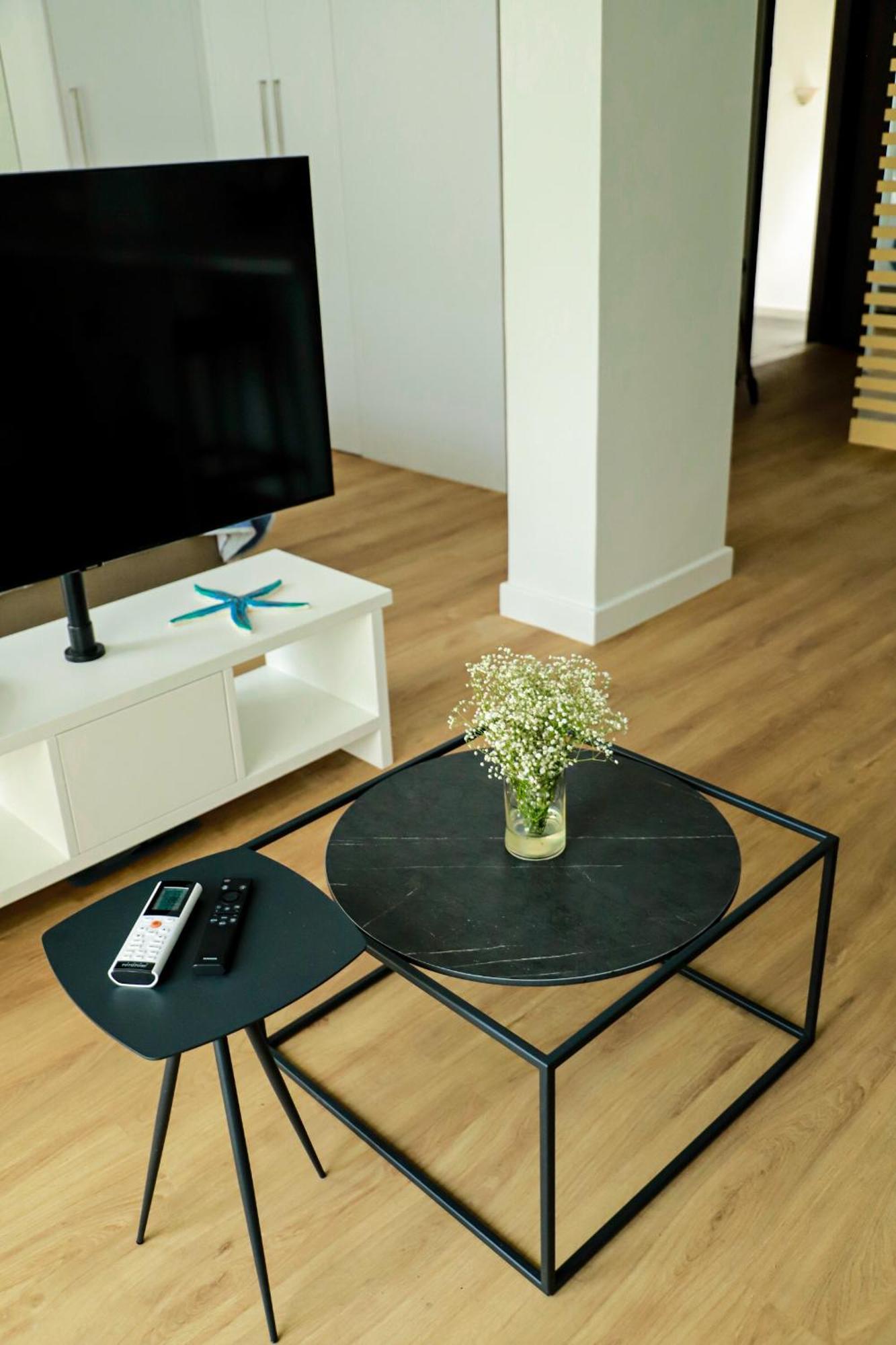 Renovated Apartment With Roof Garden Access, 15 M Walk To Acropolis アテネ エクステリア 写真